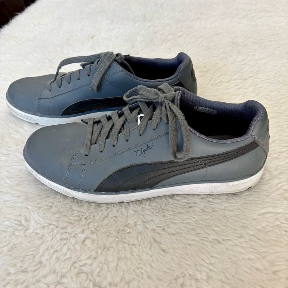 Puma Clyde Men's Gray and Black Sneakers size 11.5